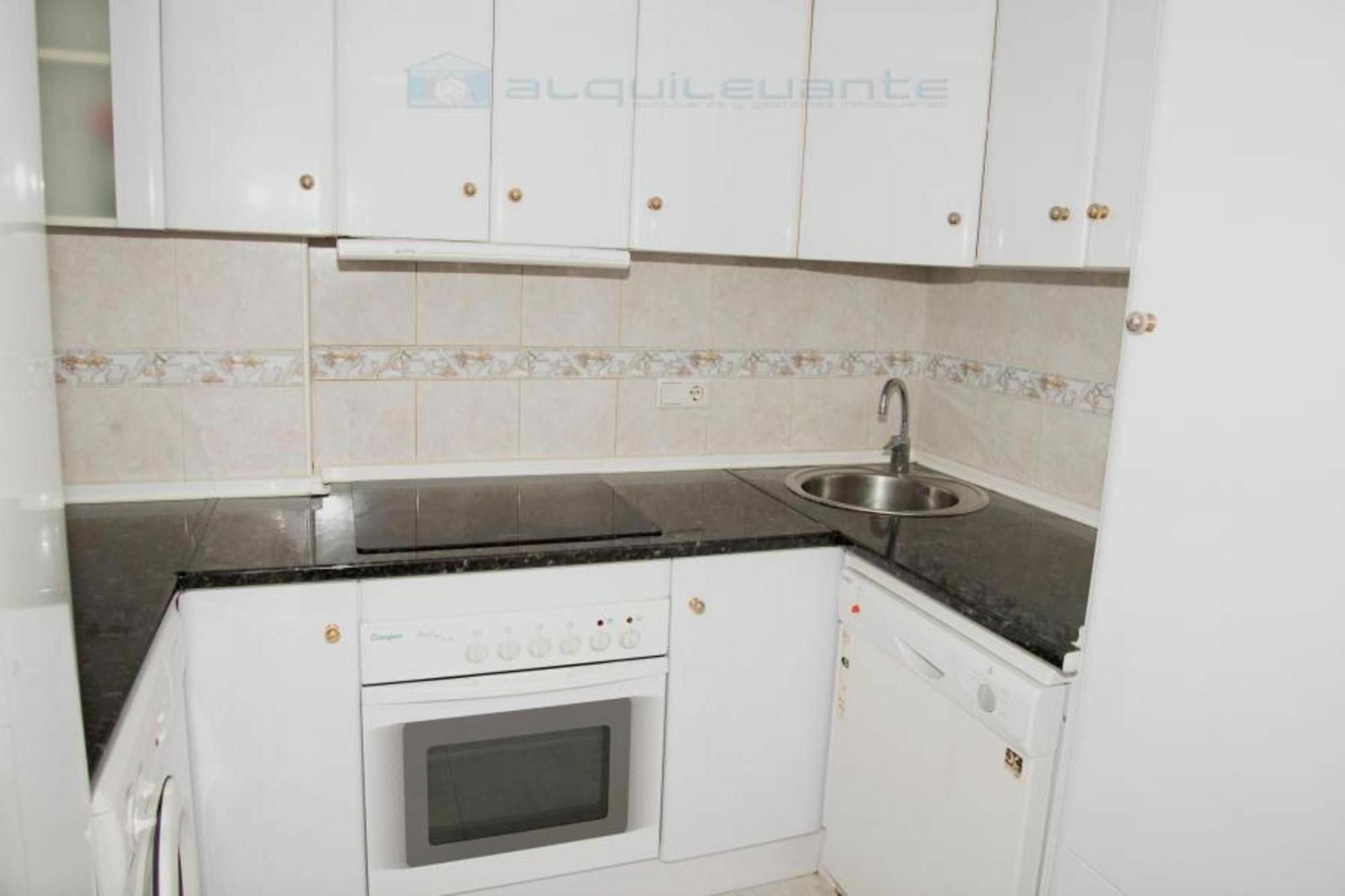 In Benidorm, Alicante 103101 By Mo Appartement *